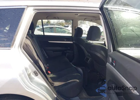 2013 Subaru Outback 2.5I Premium z USA, uszkodzony, nr VIN 4S4BRBGC4D3206979